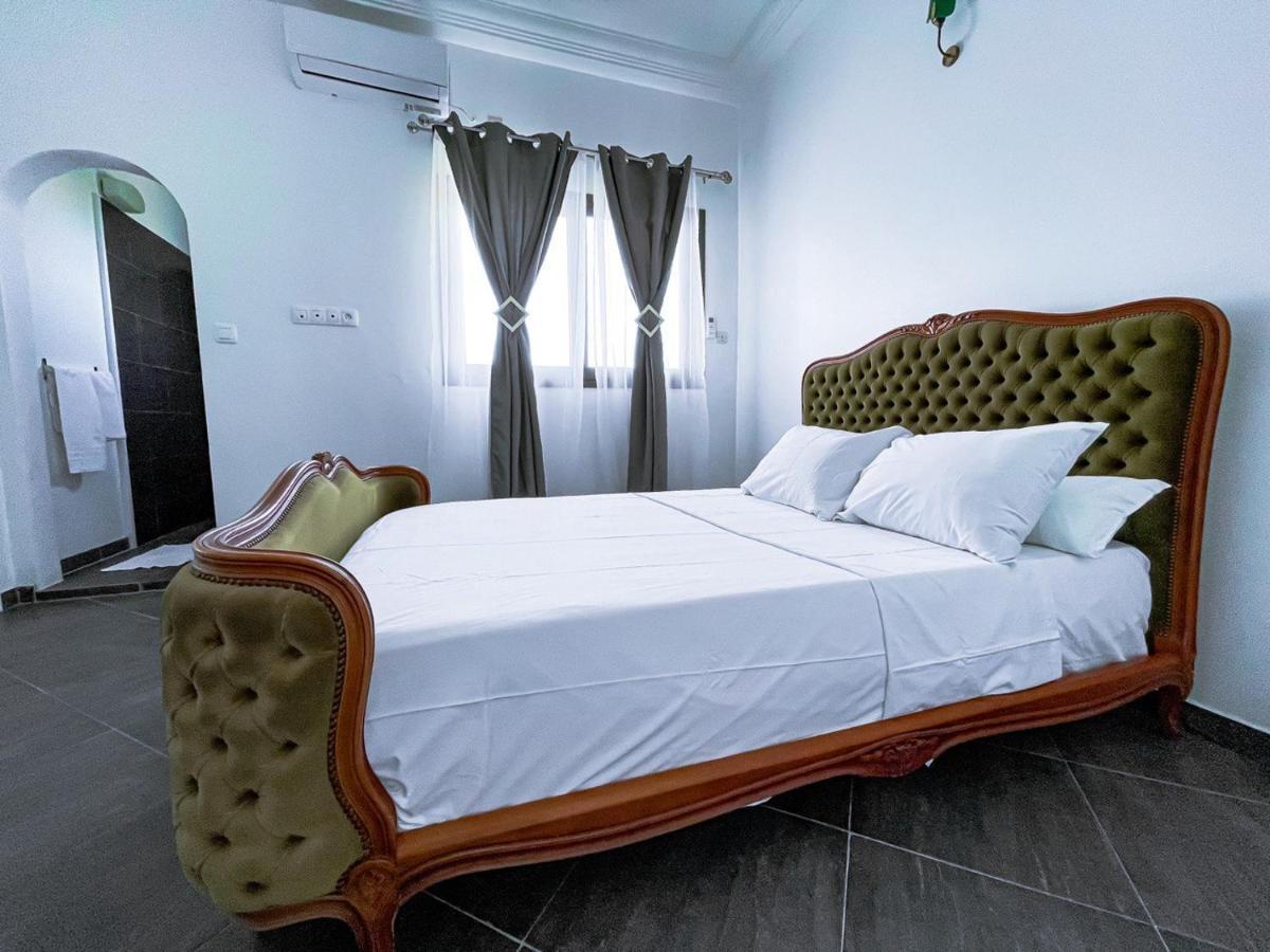 Kapinga'S House Aparthotel Сали Портудал Екстериор снимка